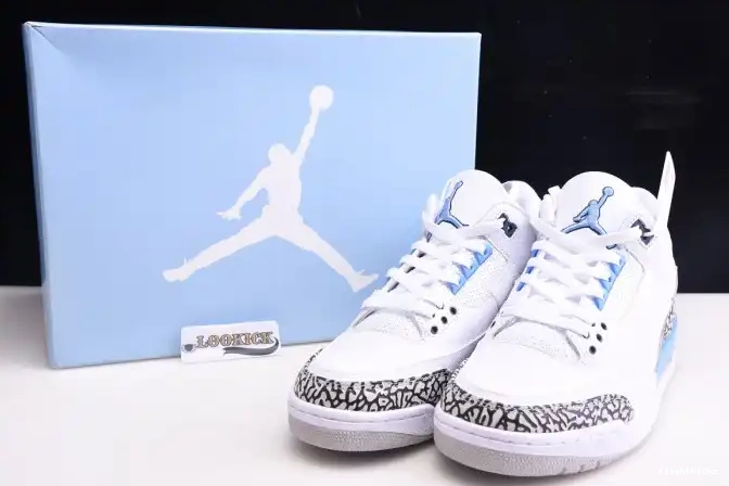 Air CT8532-104 3 UNC Jordan 0524
